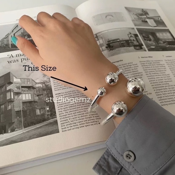 NEW Silver Plated Ball End Cuff Bracelet - Picture 3 of 8